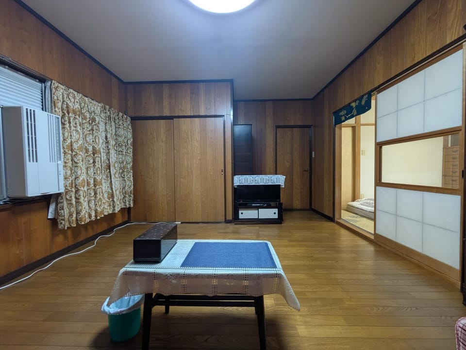 ゲストハウス札幌 ちよの小路 Bed and Breakfast in Sapporo