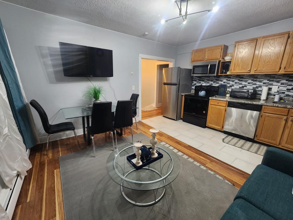 Coastal Work & Rest Retreat Apartment in New Haven