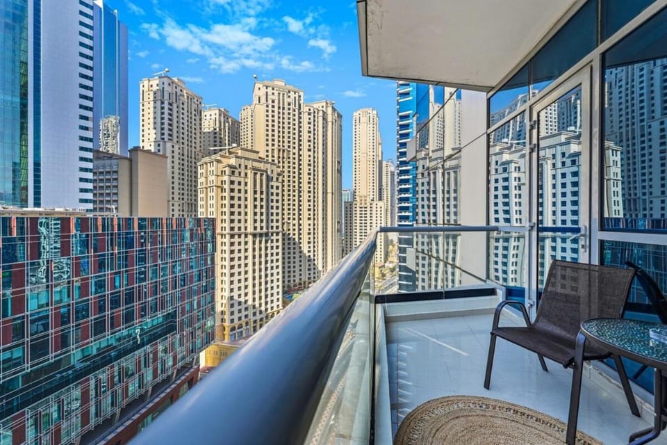 Bloomfields Signature 1BR in Bay Central West Tower Apartment in Dubai