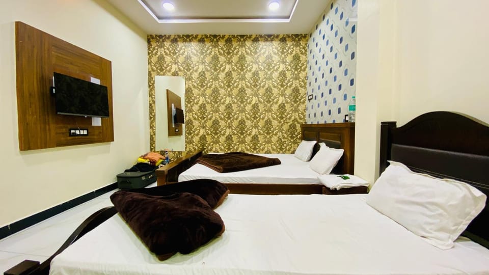 TV and multimedia, Photo of the whole room, Bedroom
