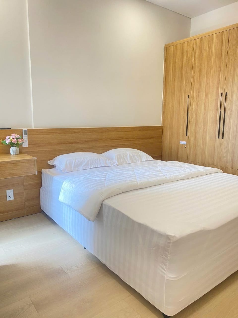 Homestay Dragon Castle Bãi Cháy Hạ Long Q Ninh Apartment in Vietnam