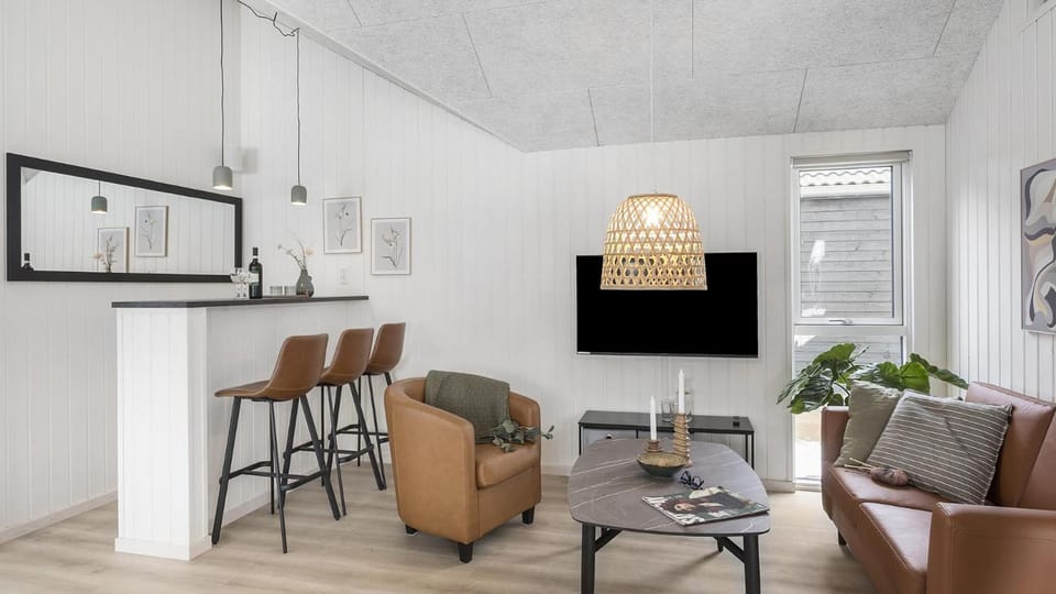 Lounge or bar