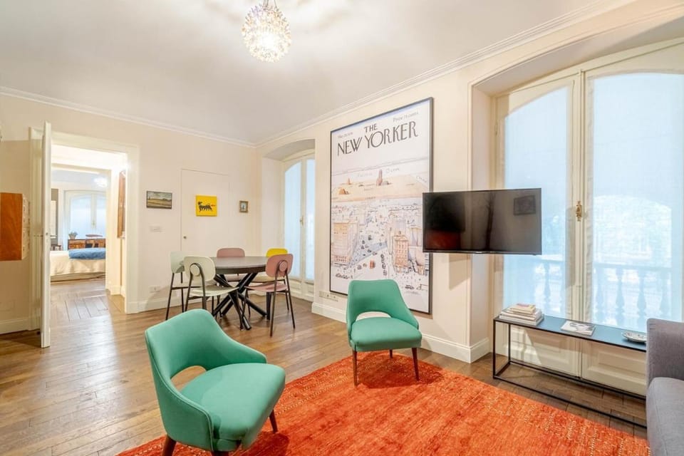 TV and multimedia, Living room, Seating area, Dining area, Evening entertainment