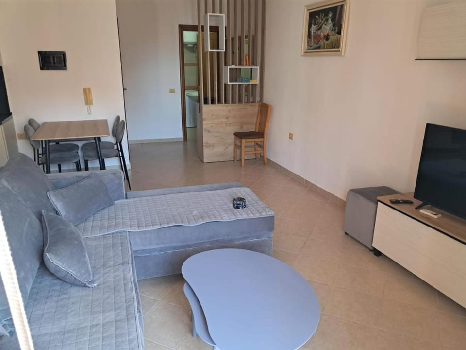 Port Side Apartment in Vlorë