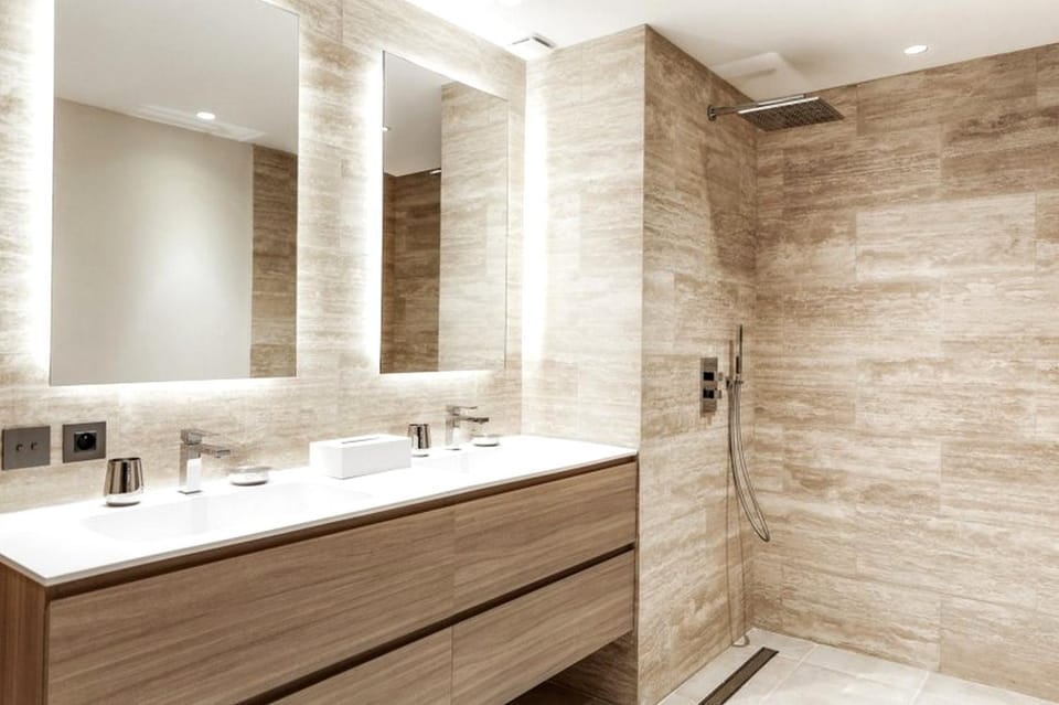 Shower, Bathroom