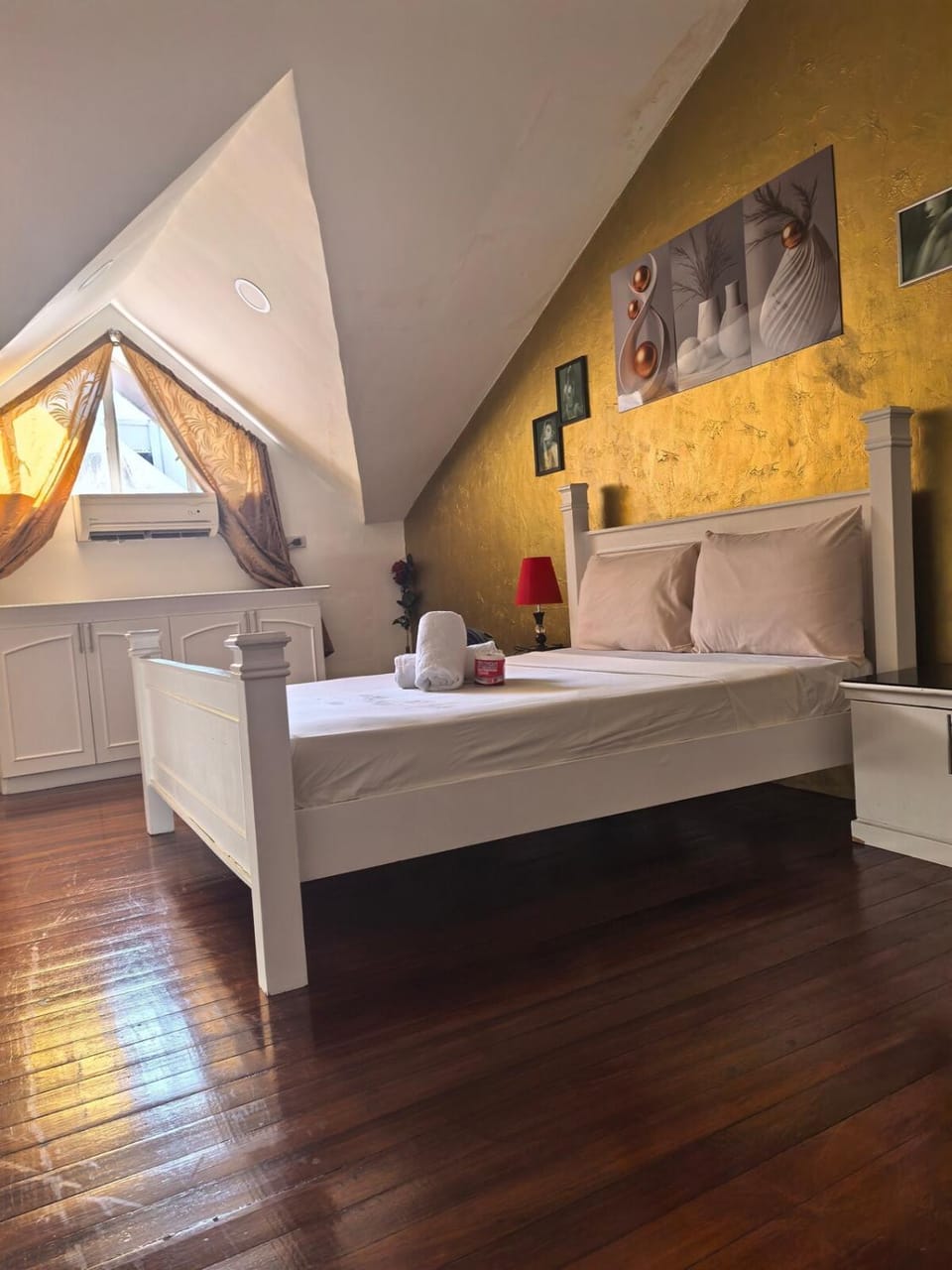 2BR Townhouse Near Clark Poolside Living for Groups Apartment in Angeles