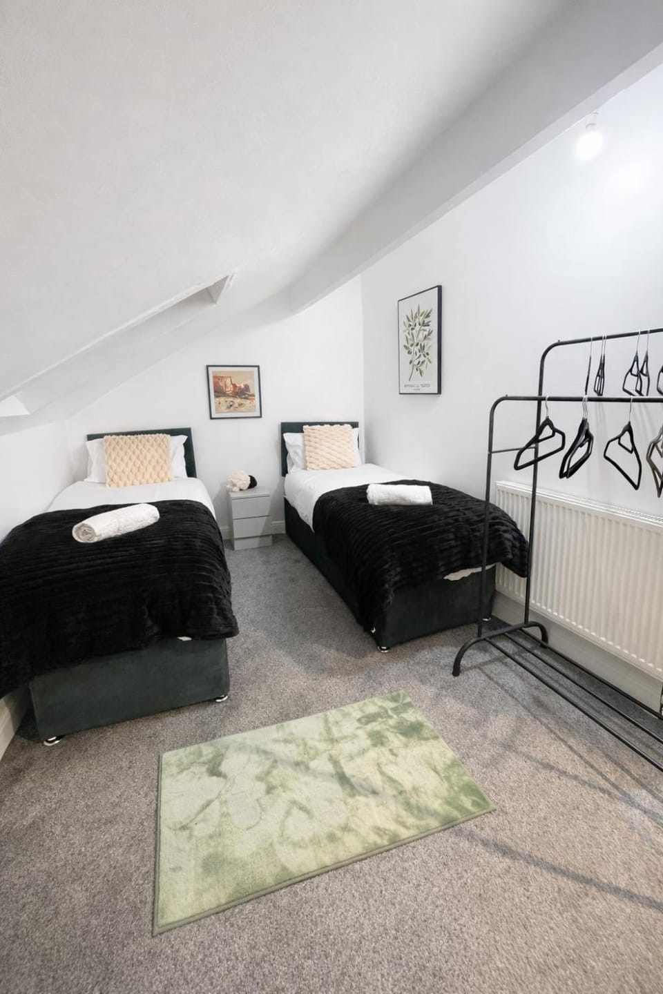 Photo of the whole room, Bedroom