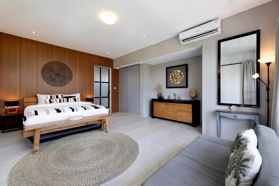 Spacious 4 BR 4 Baths Villa in Seminyak Villa in North Kuta
