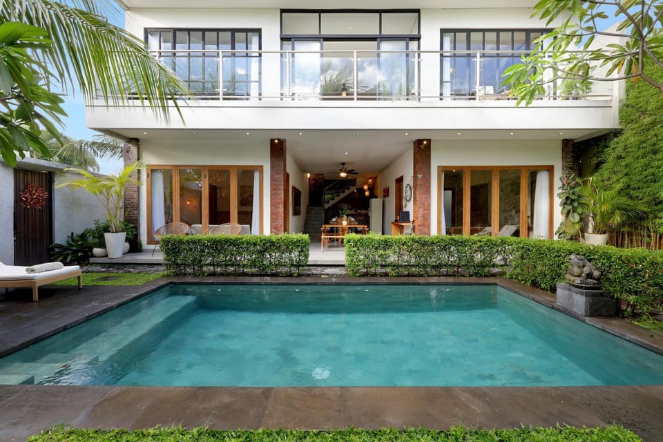 Spacious 4 BR 4 Baths Villa in Seminyak Villa in North Kuta