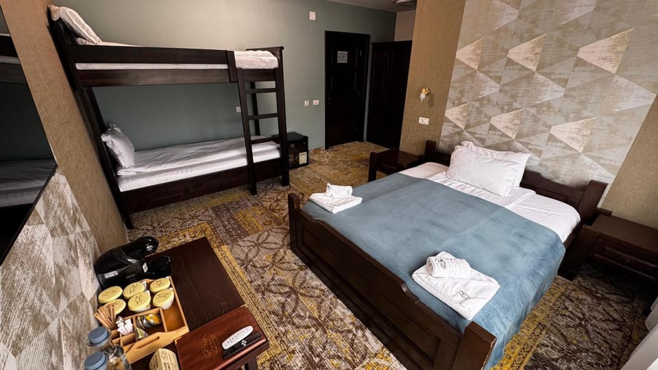 Bed, Photo of the whole room, Bedroom, bunk bed, towels