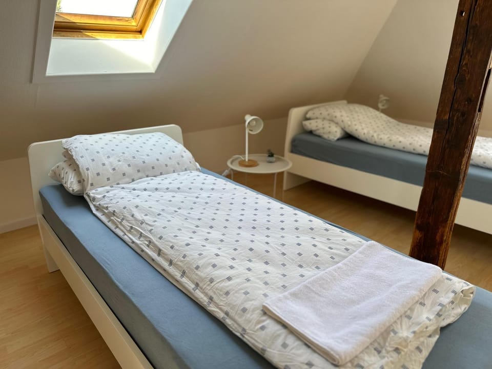 Bed, Bedroom