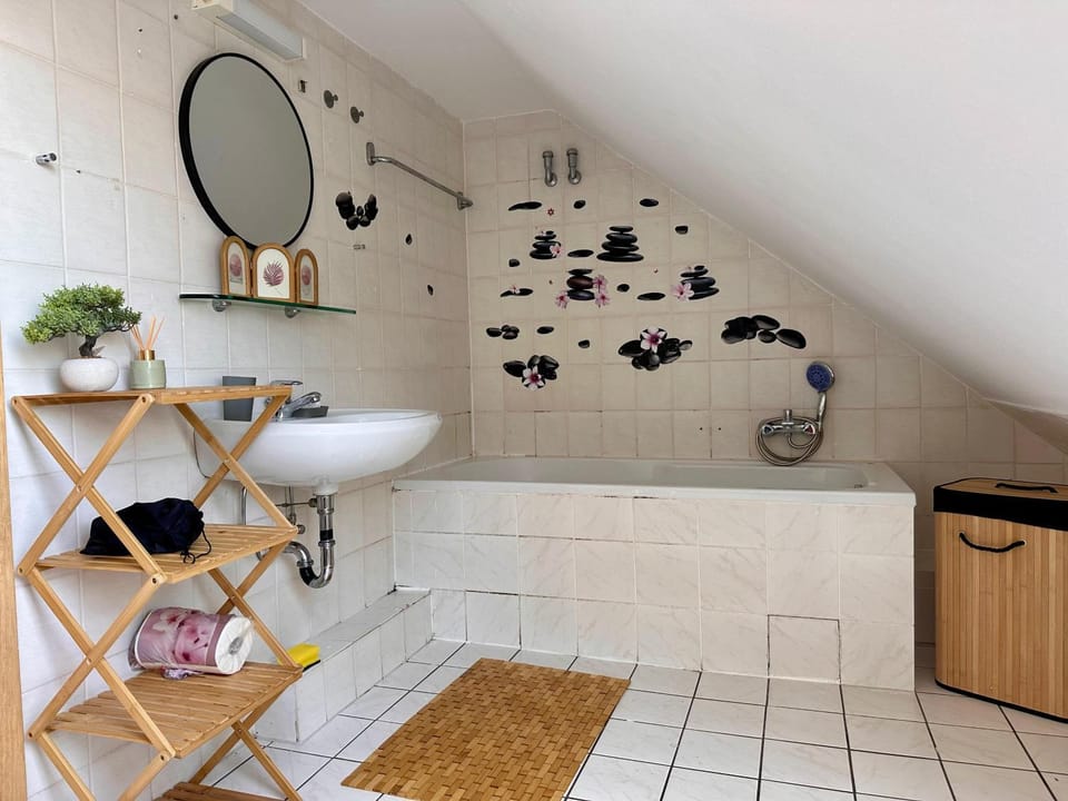 Bathroom, Bath