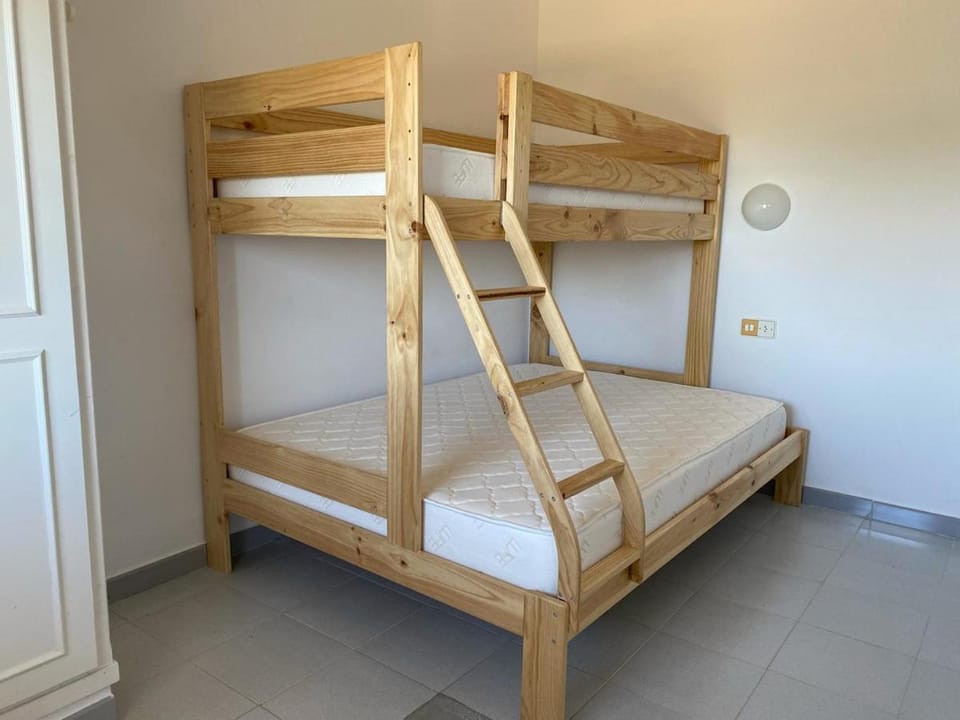Bed, Bedroom, bunk bed