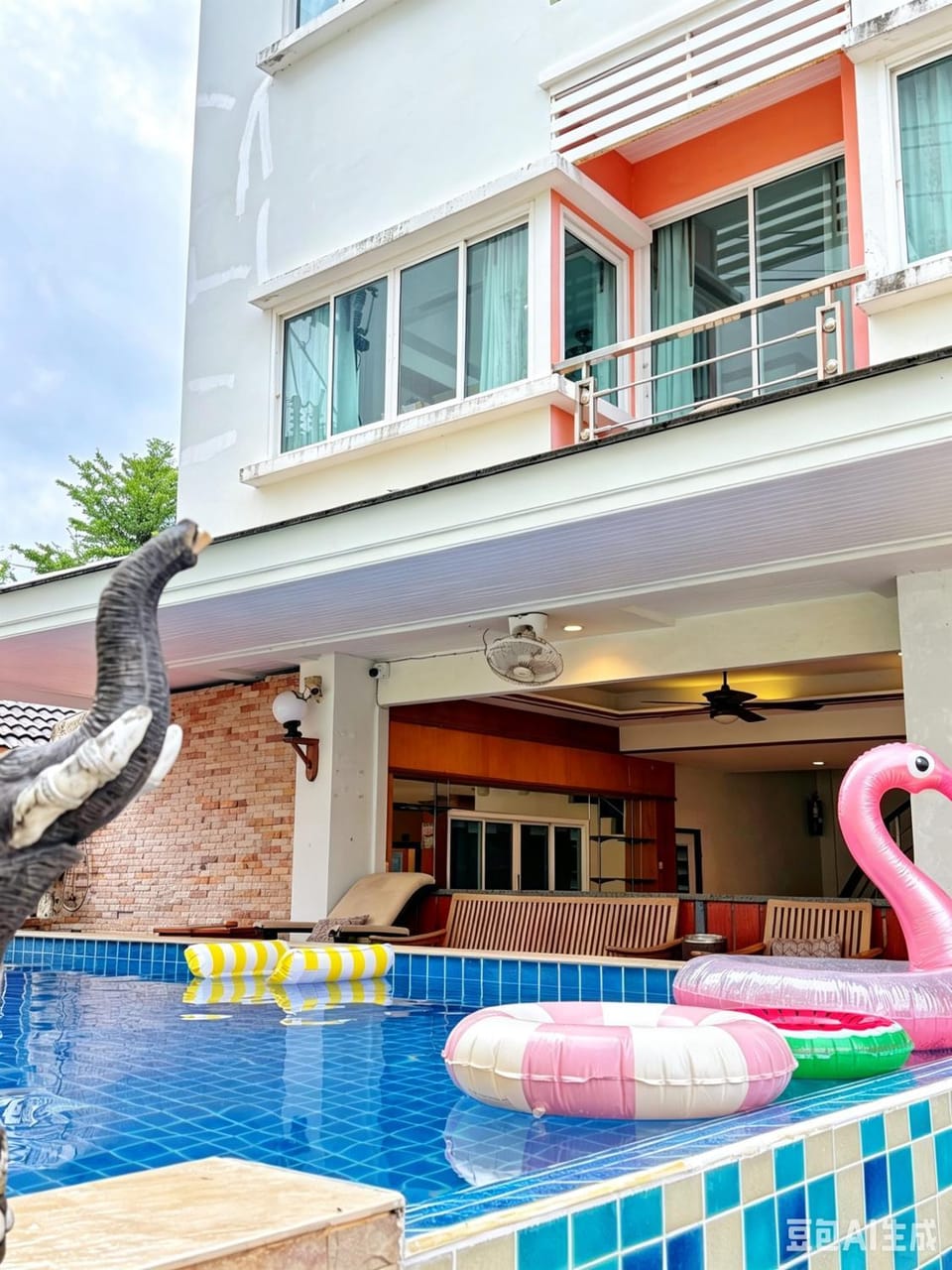 Decare Hotel Patong Weekly Promotion Hotel in Patong