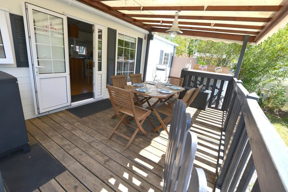 Patio, Day, View (from property/room), Dining area