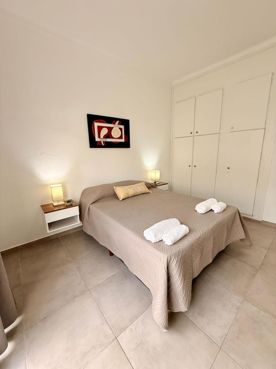 Bed, Photo of the whole room, Bedroom, wardrobe