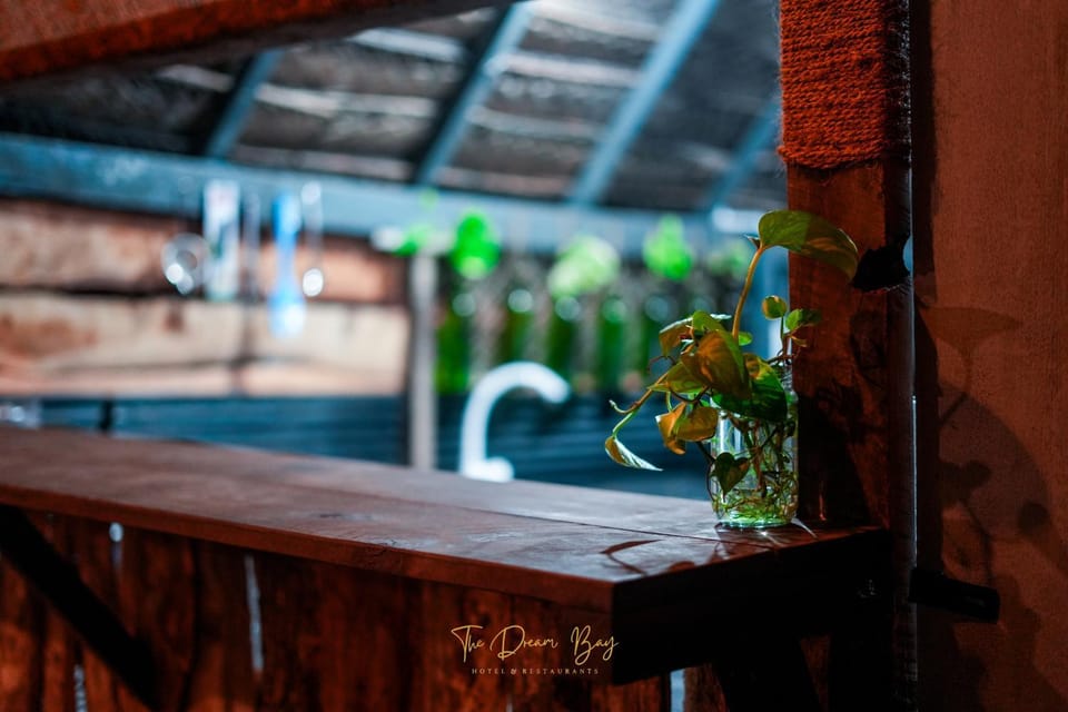 Restaurant/places to eat, minibar