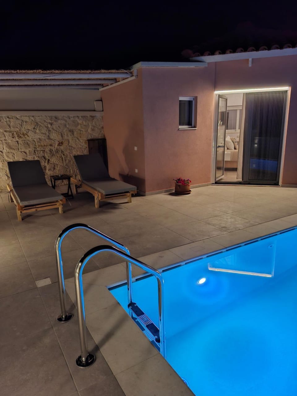 Lux Studios With Private Pool by ILIOS Georgioupoli Villa in Crete