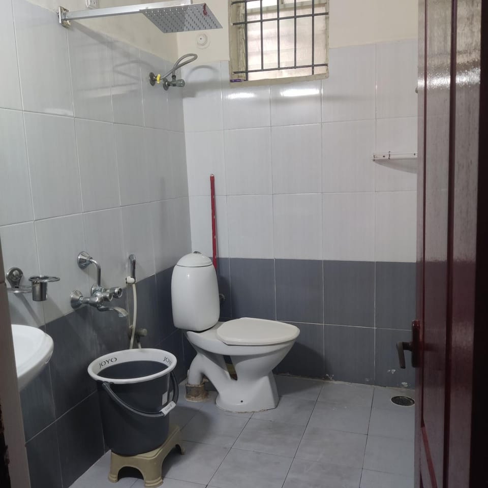 Elite One Room Stay in a shared 2bhk apt Vacation rental in Bengaluru