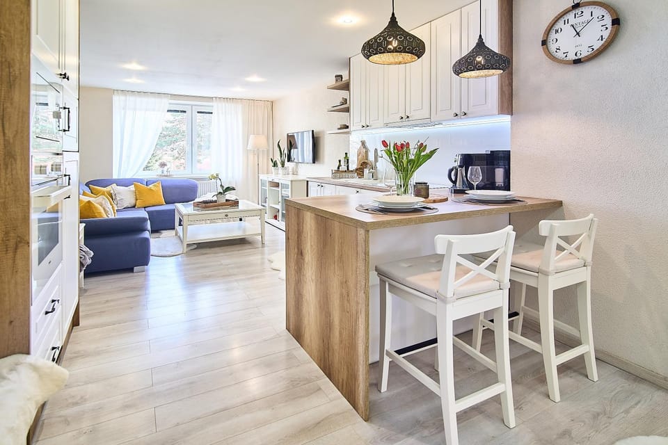 Kitchen or kitchenette, Living room, Seating area