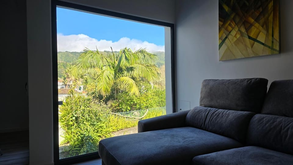 Living room, Mountain view