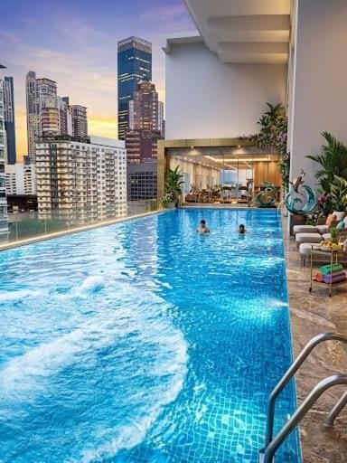 Property building, City view, Pool view, Swimming pool, sunbed