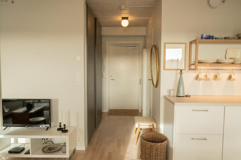 Modern 1BR, Balcony & Free Parking Apartment in Stavanger