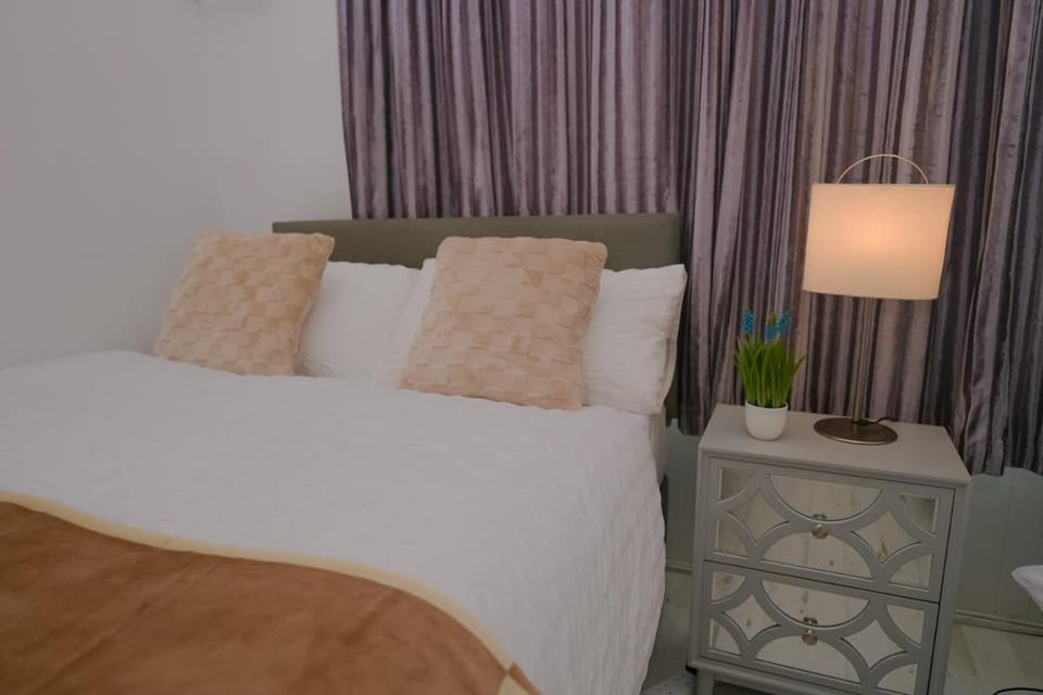 Oakmont Living 2BR flat Apartment in Gateshead