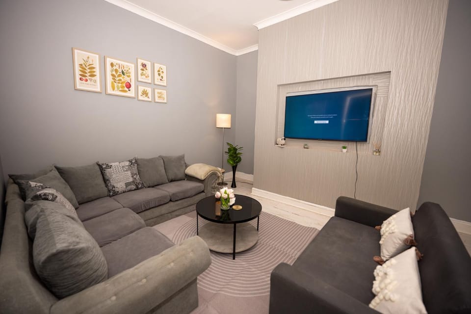 Oakmont Living 2BR flat Apartment in Gateshead
