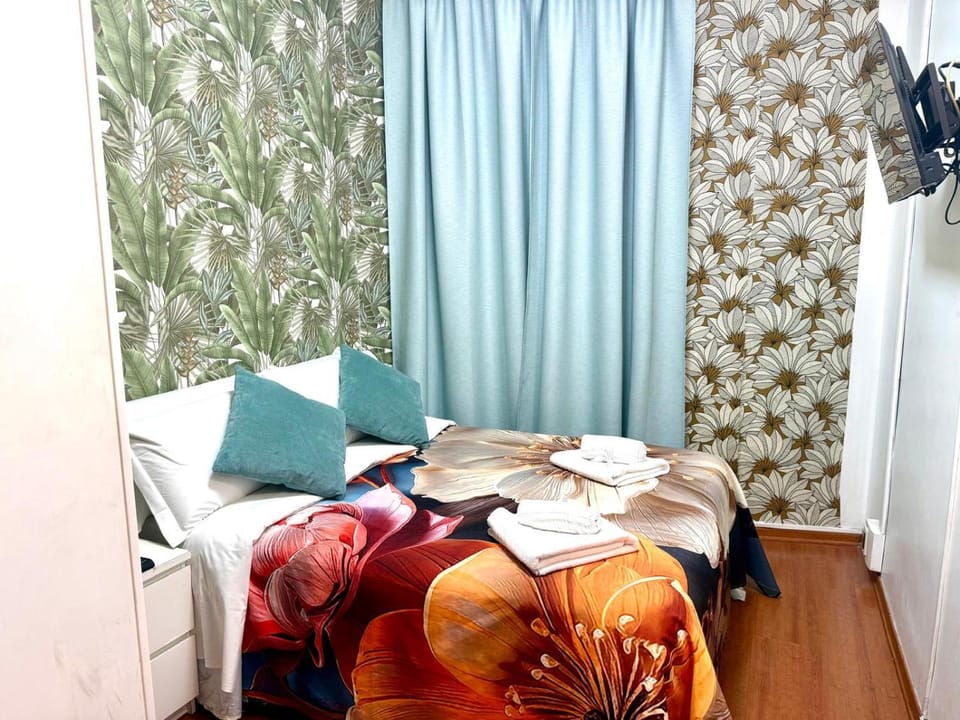 Vittorio Central Park Guest House Bed and Breakfast in Rome
