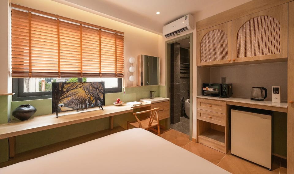 Coffee/tea facilities, Photo of the whole room, air conditioner