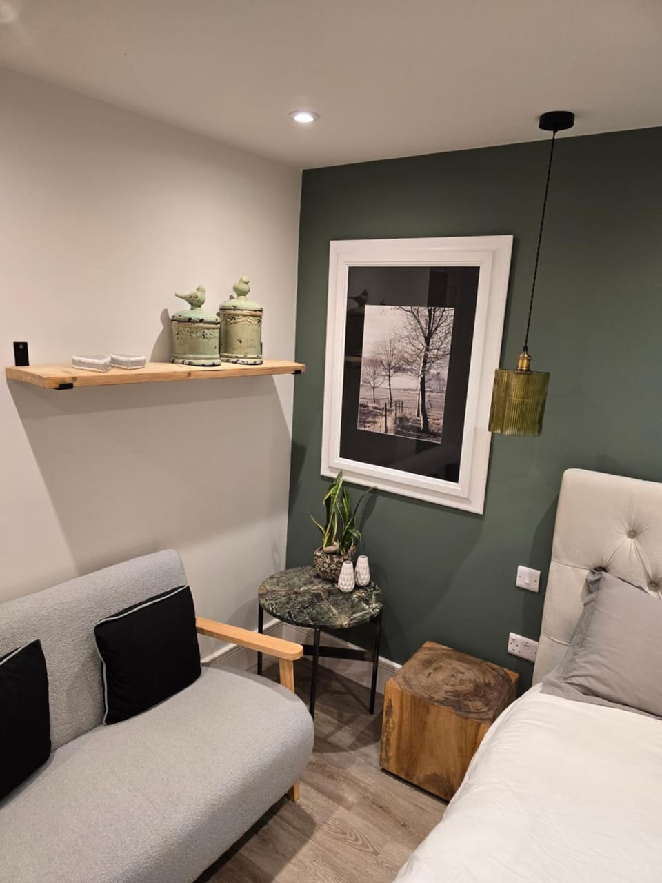 Studio 3 - Stylish apartment central to hospital and racecourse Apartment in Cheltenham