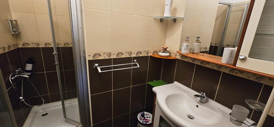 Vila Alexandra - Prime accomodation - Pumo Properties Apartment in Bucharest