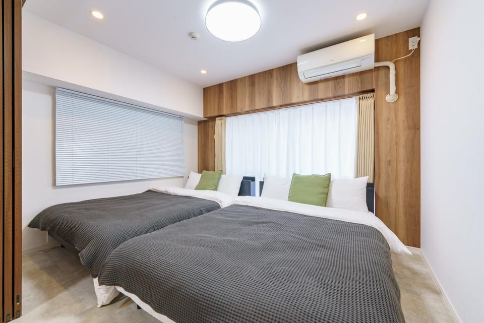 Bed, Bedroom, air conditioner