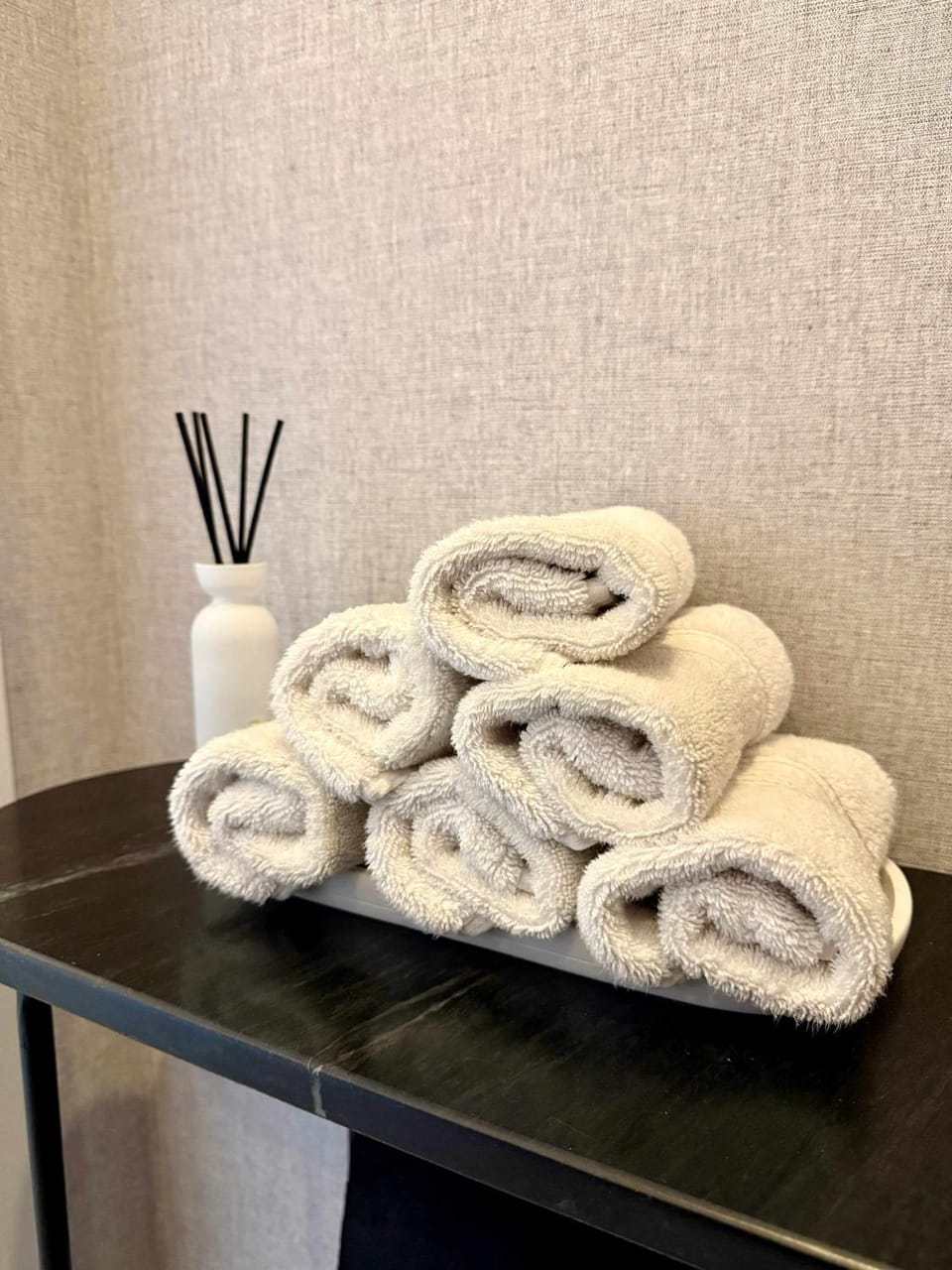 Cosy and Modern 1Bed Apartment near Gare du Midi City Dox Apartment in Brussels