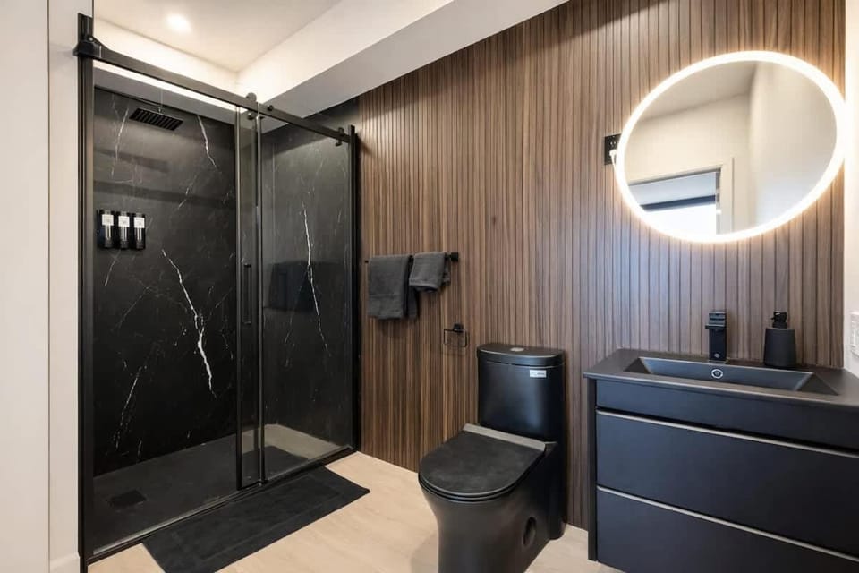 Studio 7 Steve Jobs Clim 5 min centre-ville Apartment in Quebec City