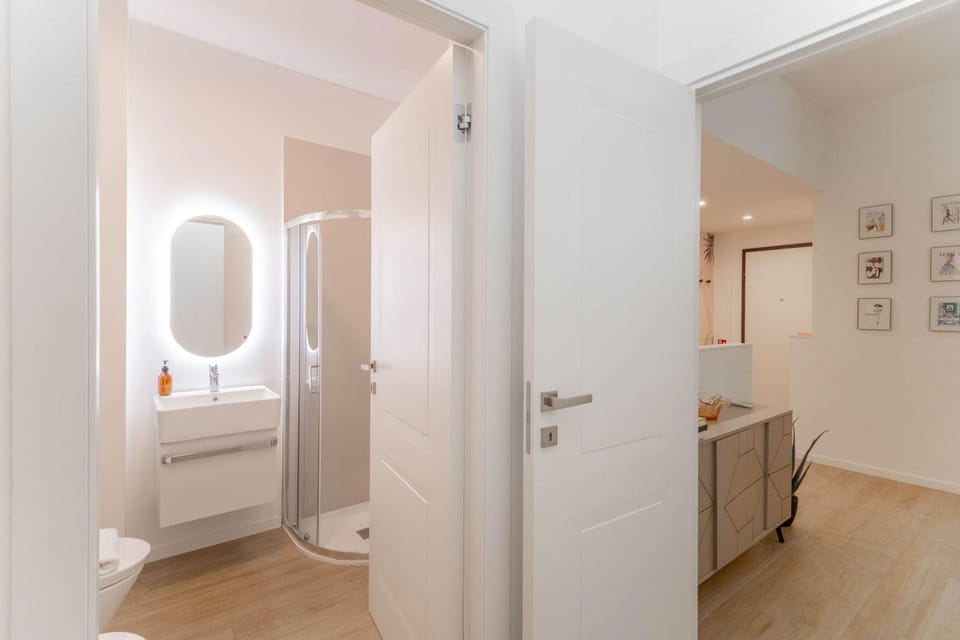 Paganini 4 Exclusive - 2 bedroom and 2 bathroom Apartment in Milan