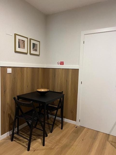 Nice and renewed 1 Bedroom Apt at Campolide - 1T Apartment in Lisbon