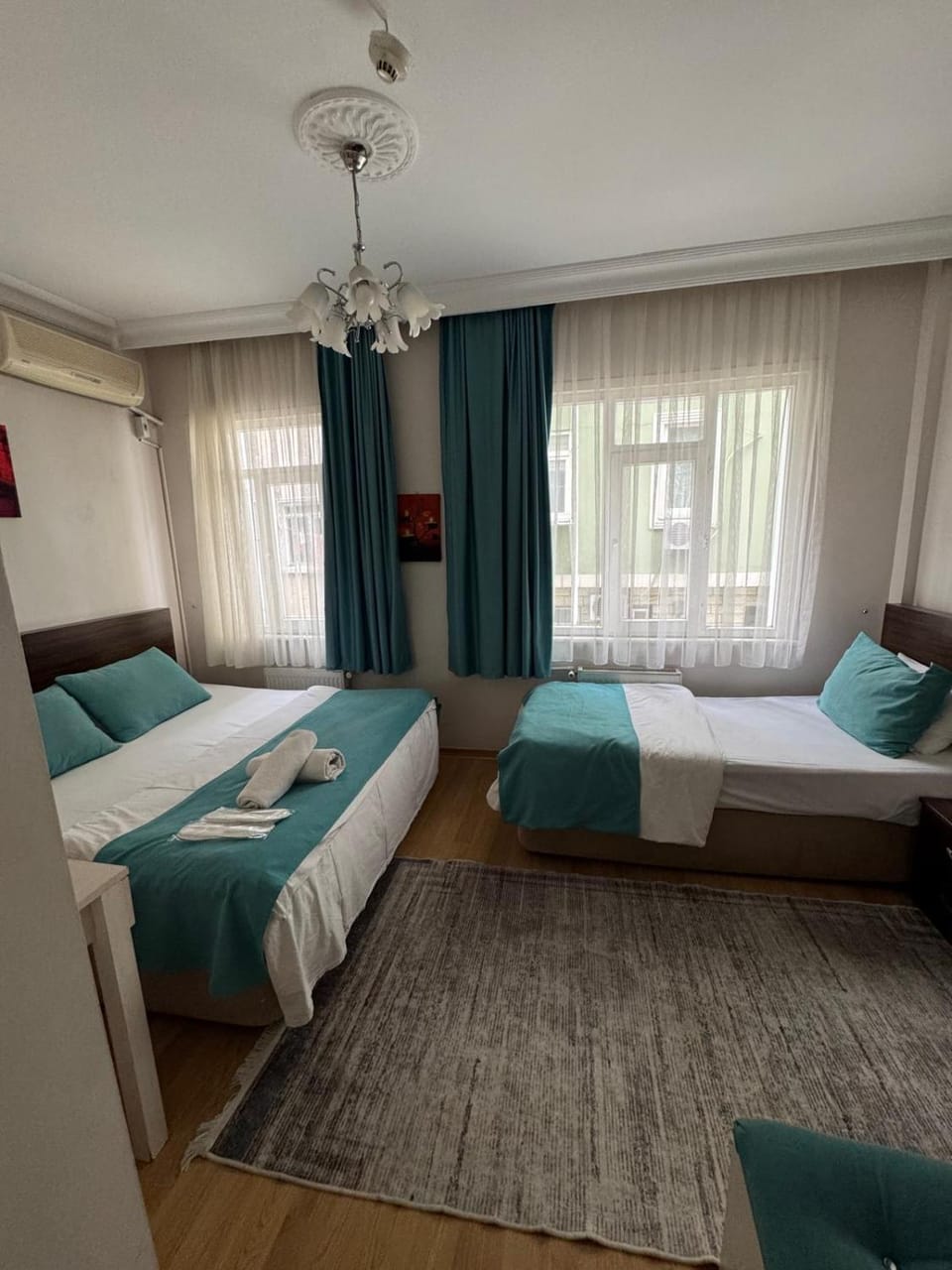 Photo of the whole room