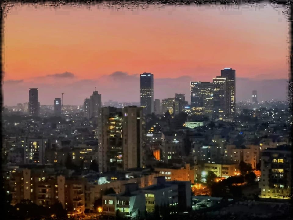 יחידה עצמאית בתוך דירה - רמת גן Apartment in Tel Aviv-Yafo