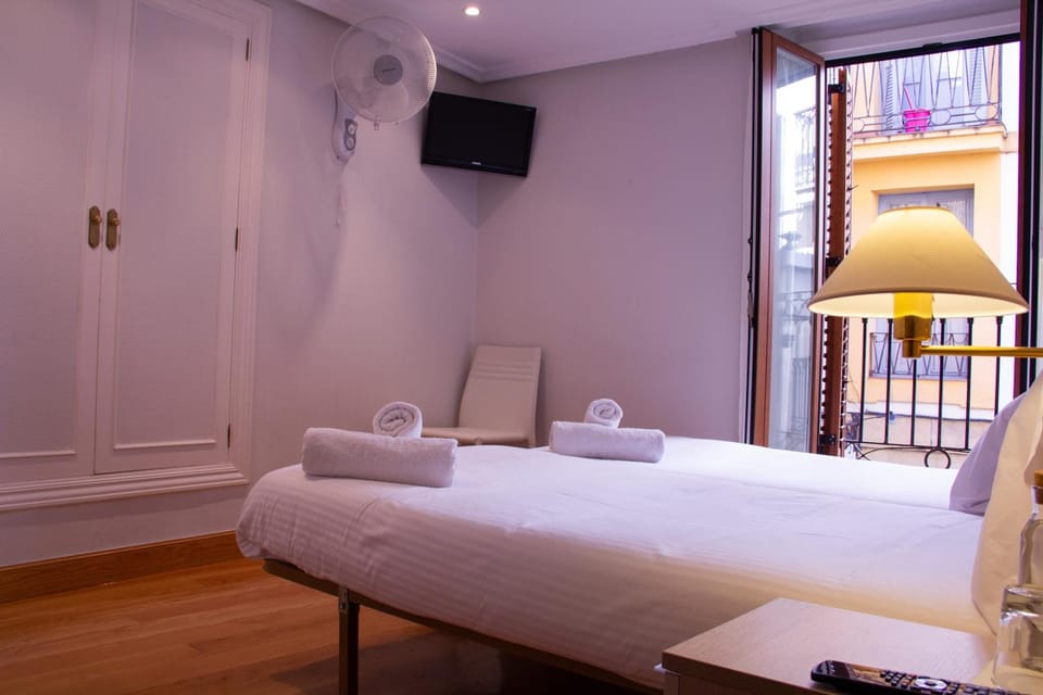 Pension Larrea Bed and Breakfast in San Sebastian