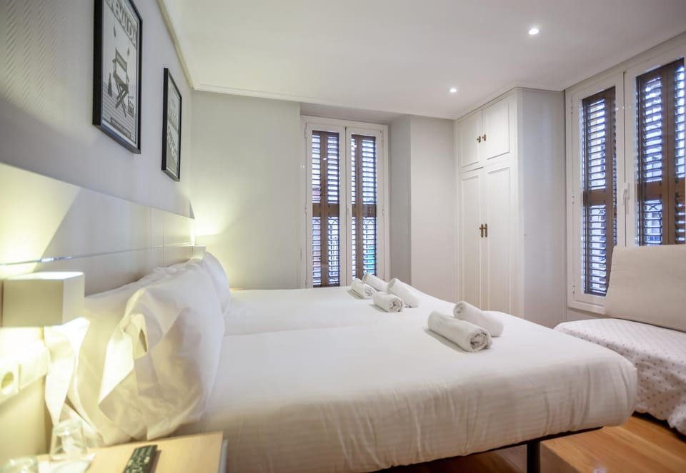 Pension Larrea Bed and Breakfast in San Sebastian
