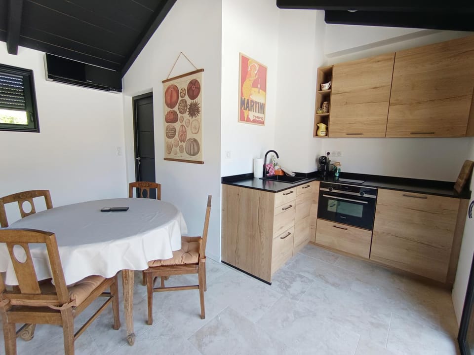 Jardin d'été Swannel House in Andernos-les-Bains