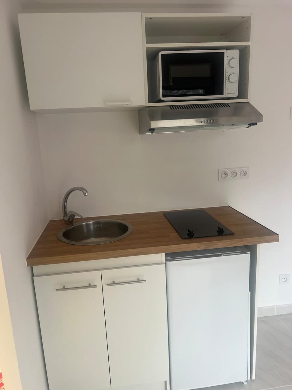 Studio attenant à la maison House in Brest