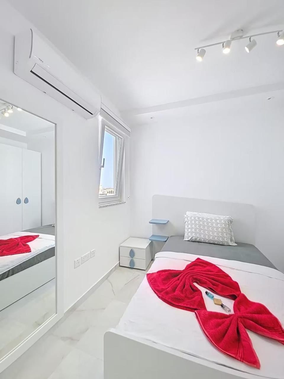 Bed, Photo of the whole room, Bedroom, towels, wardrobe