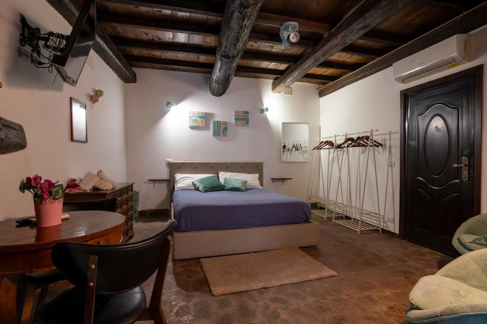 Maestosa Maison della Cattedrale, 3 piani storici tutti per voi! Apartment in Lazio