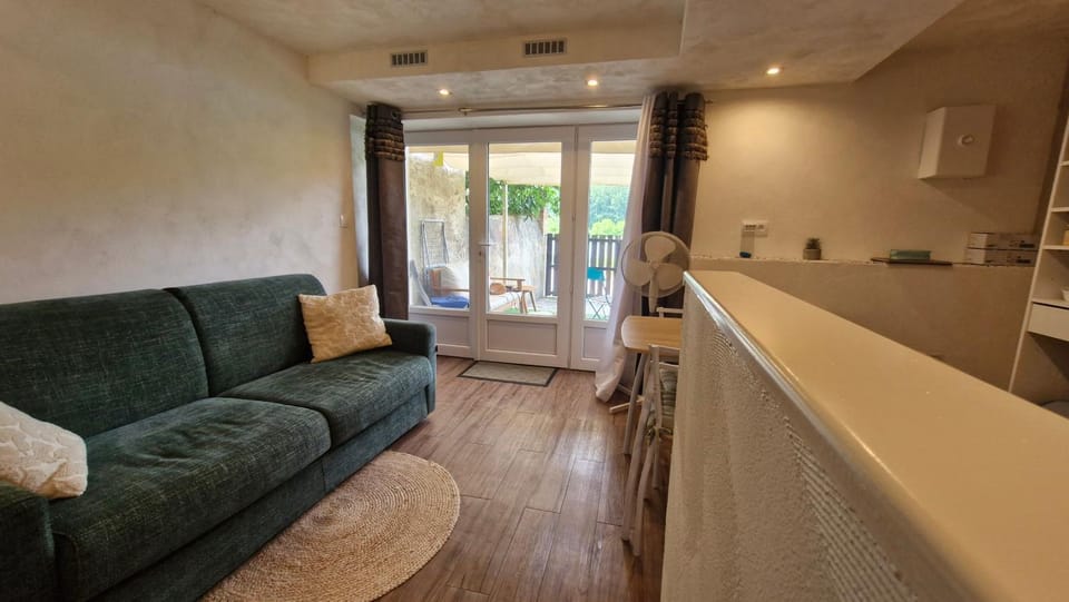 studio Quai 84, bord du Rhône via Rhôna Apartment in Auvergne-Rhône-Alpes