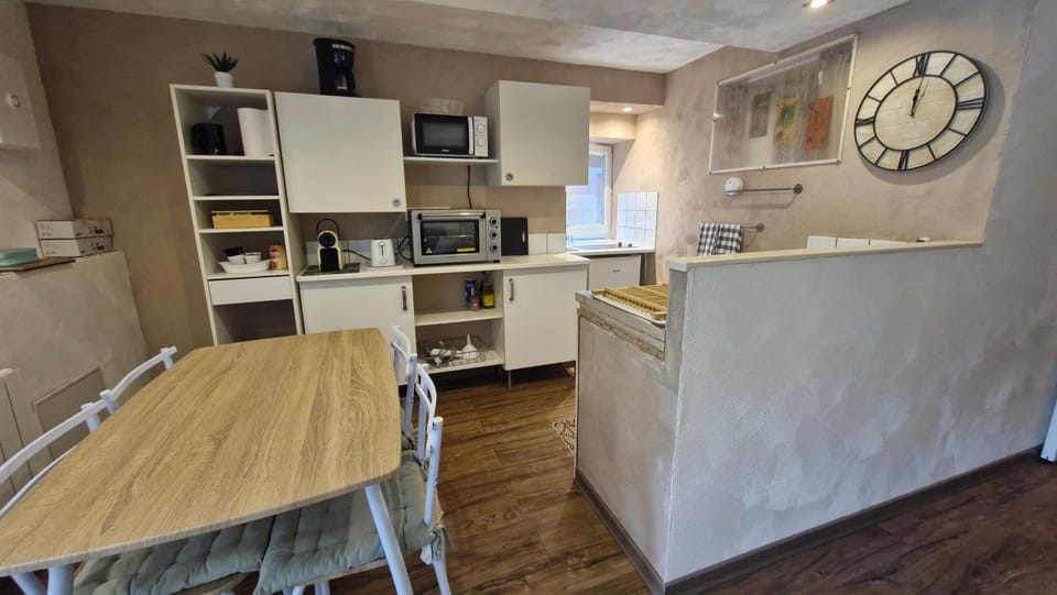 studio Quai 84, bord du Rhône via Rhôna Apartment in Auvergne-Rhône-Alpes