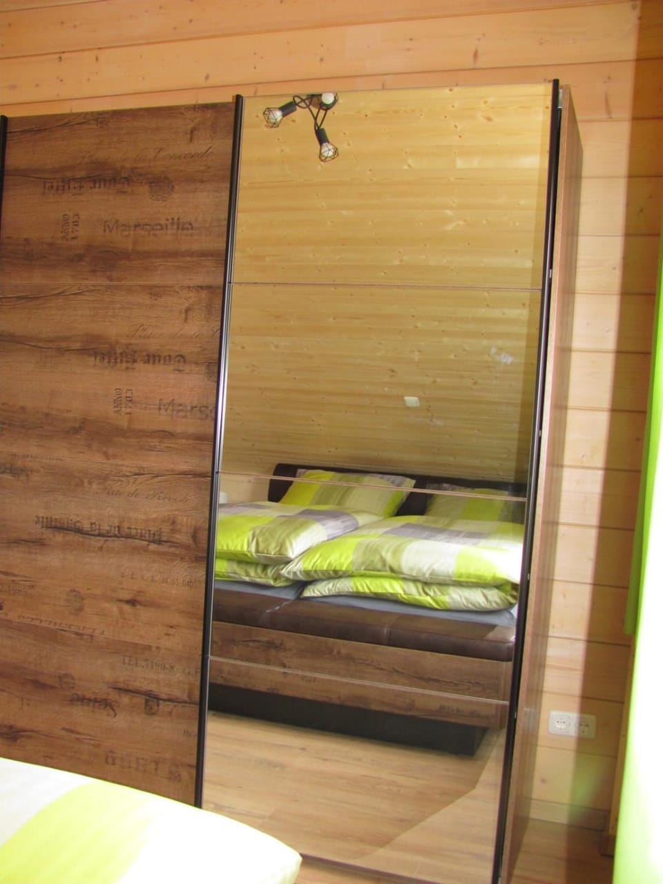 Bedroom, wardrobe