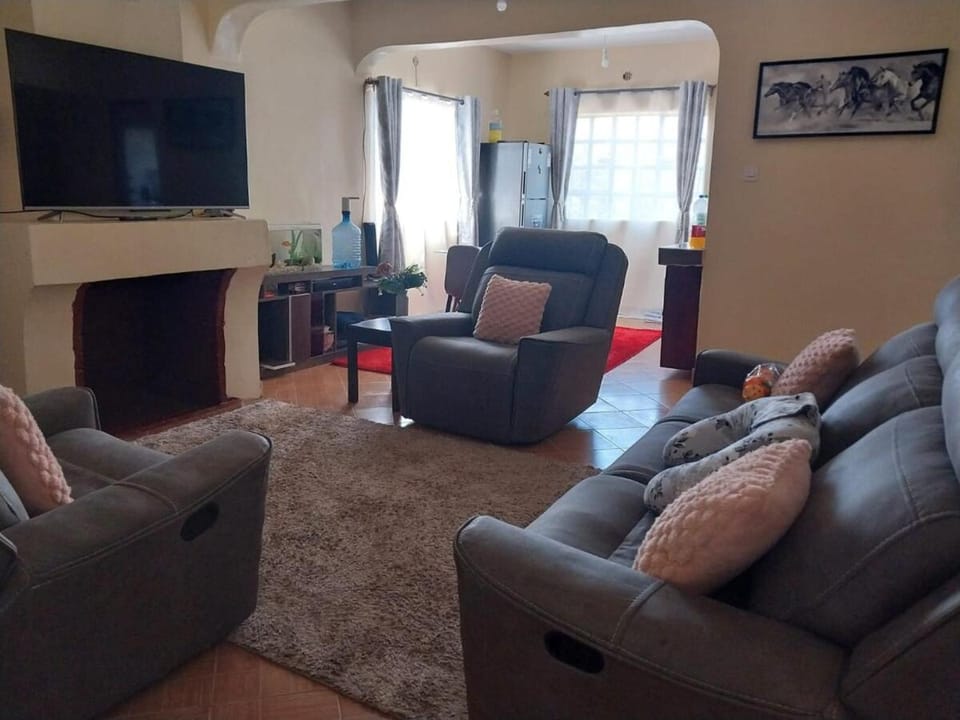 Cozy private room in a home Apartment in Nairobi
